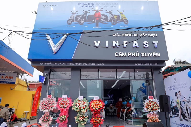 thiết kế và thi công showroom, cửa hàng xe máy điện Vinfast ở Hà Nội