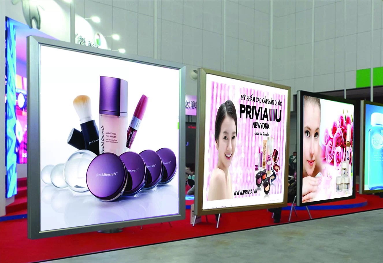 Bảng hiệu hộp đèn