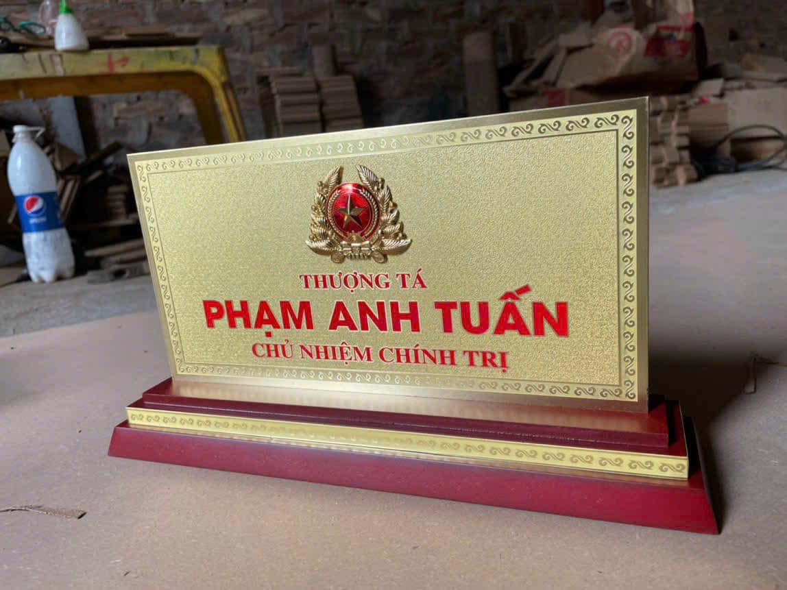 bien-chuc-danh-de-ban-4