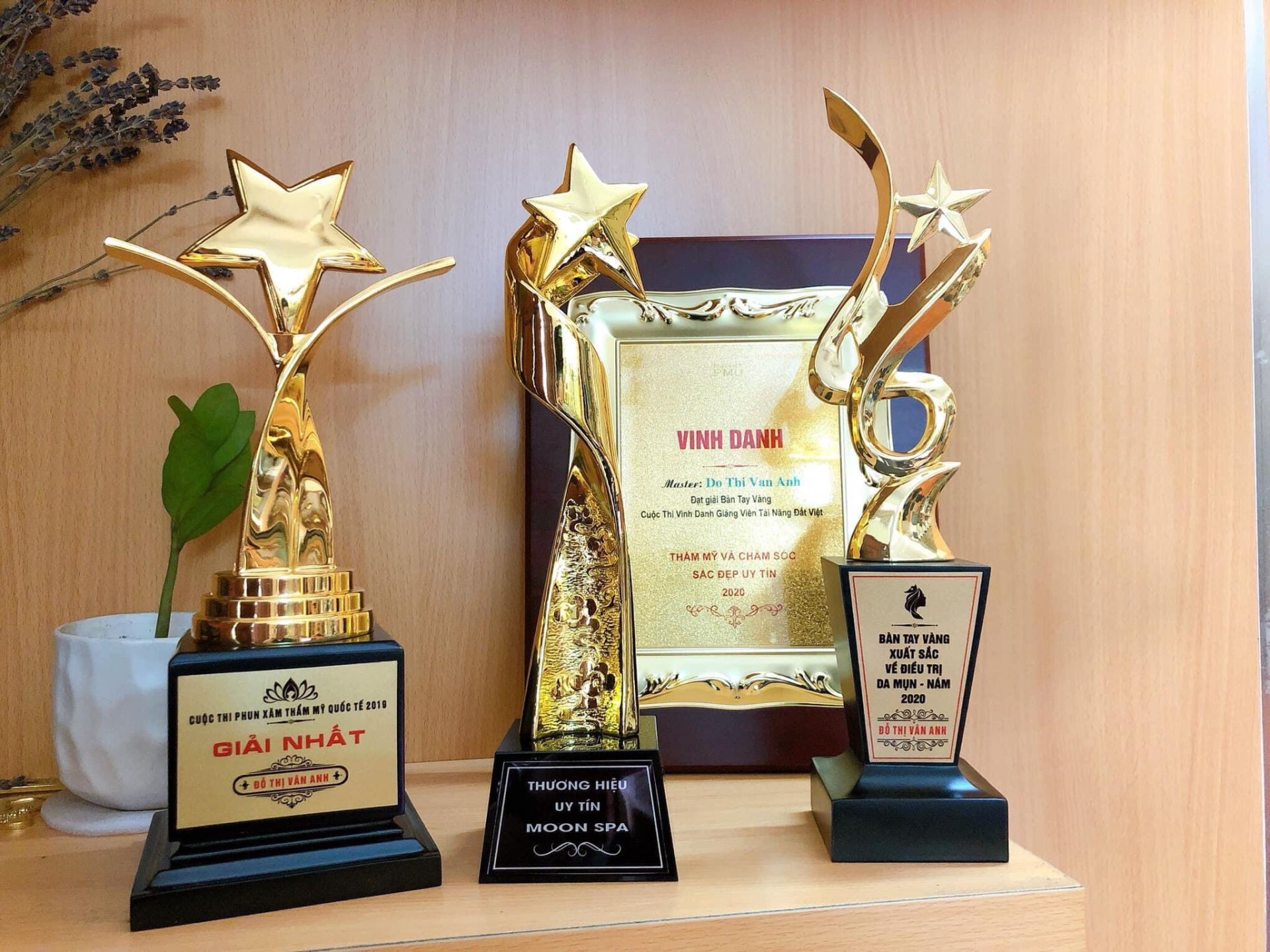 Quà tặng sự kiện ấn tượng