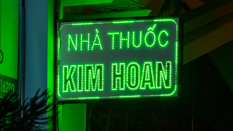 Hộp đèn LED quầy thuốc tây 
